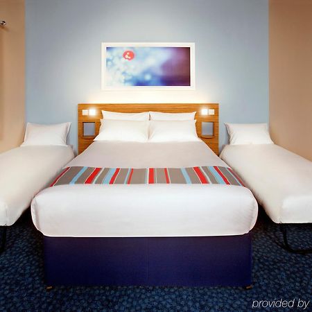 Travelodge London City Airport Esterno foto