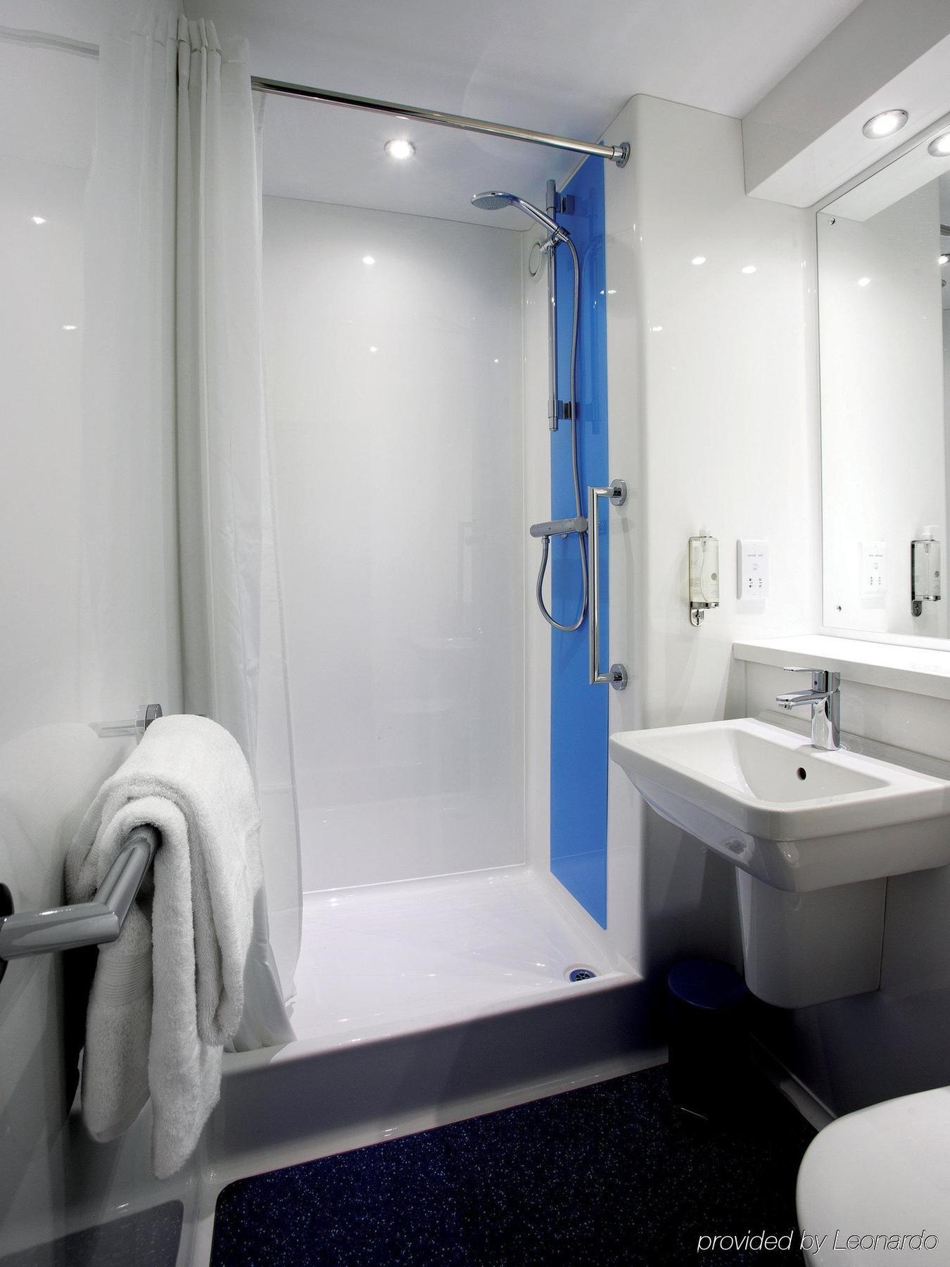 Travelodge London City Airport Esterno foto