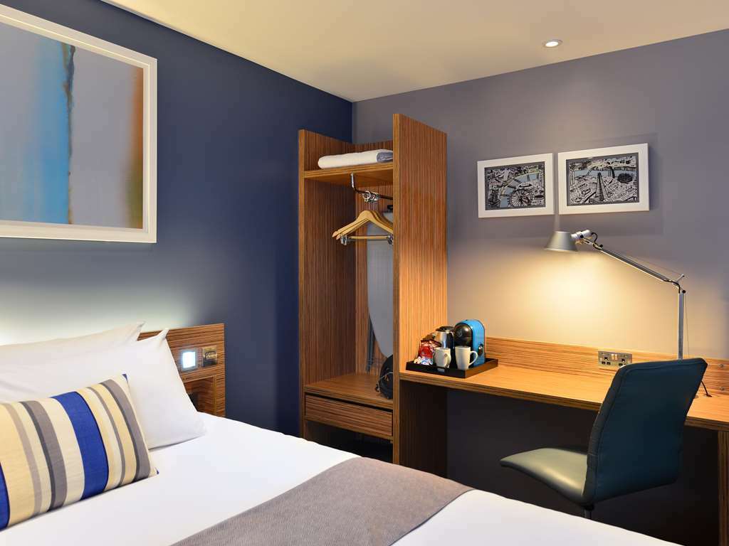 Travelodge London City Airport Camera foto